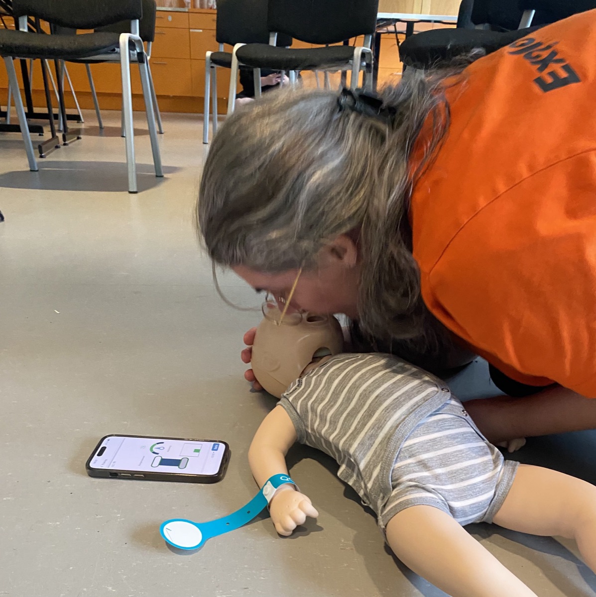 Inblåsningar på spädbarnsdocka